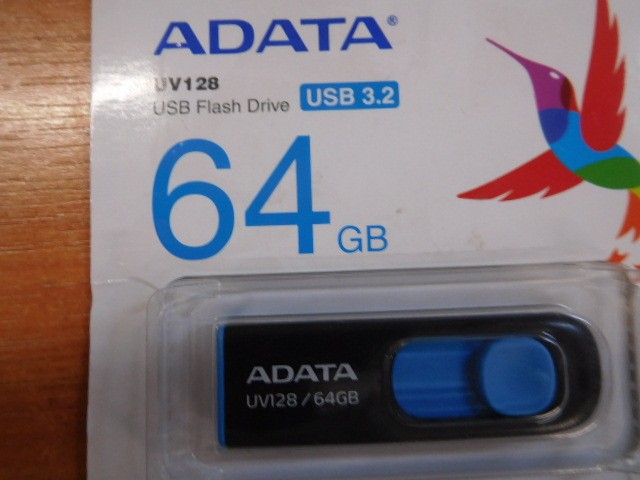 A-Data UV128 64GB, USB 3.0, čierno-modrý POUŽITÉ, NEOPOTREBOVANÝ