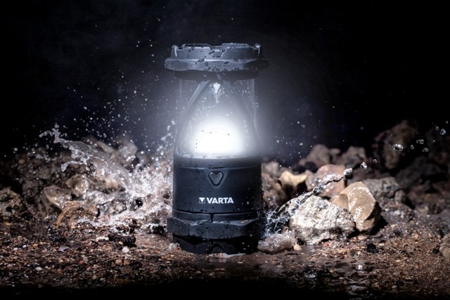 LED kempingová svietidlo Varta 18761101111 L30 Pro, čierna