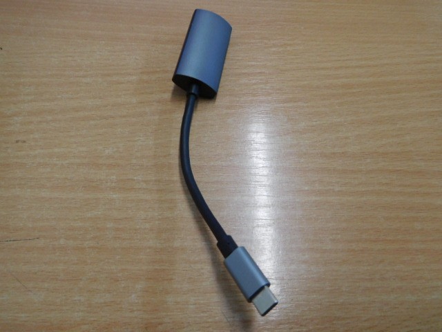 Propojovací redukce USB-C/HDMI(female) k propojení dvou zařízení