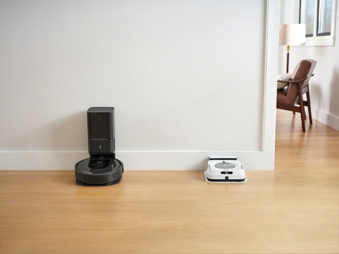 Robotický vysávač iRobot Roomba i7+ + mop iRobot Braava jet m6