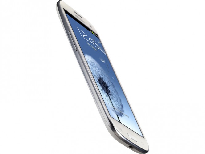 Samsung Galaxy S III (i9300), biely