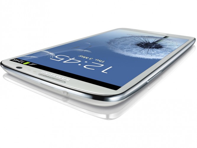 Samsung Galaxy S III (i9300), biely