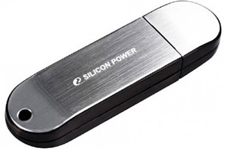 Silicon Power LuxMini 910 8GB strieborný